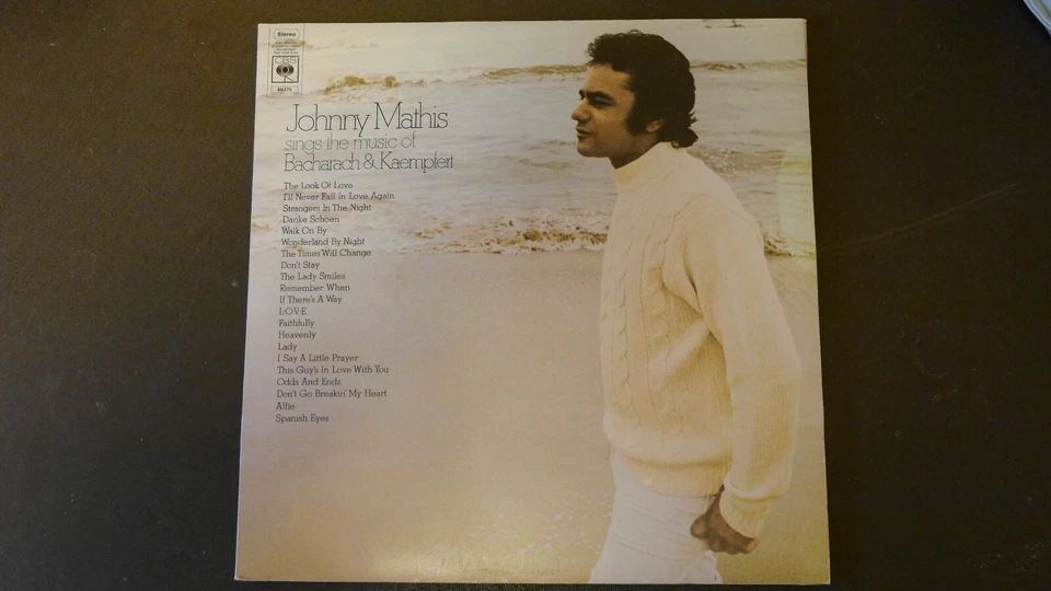 Johnny Mathis. Sings Bacharach & Kaempfert - Image 1 of 1