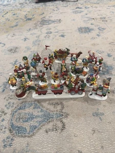 Department 56 Heritage Village Lot Of 23 Figurines Mixed Lot Hv Series Dept 56 - Picture 1 of 7