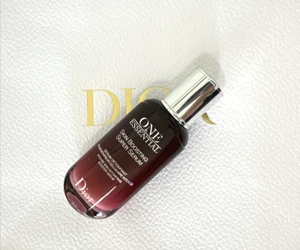 Dior One Essential Skin Boosting Super Serum 50ml/1.7 oz Fresh - Picture 1 of 4