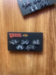 Licensed Dungeons and Dragons Merch Earrings/pins - Picture 1 of 2