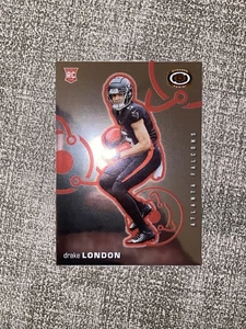 Drake London 2022 Panini Chronicles Dynagon Rookie D-11 Atlanta Falcons - Bild 1 von 2