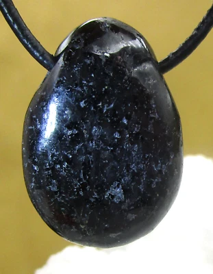 NUUMIT  Trommelstein  gebohrt   EDELSTEIN  ANHÄNGER     Nr.20 - Bild 1 von 2