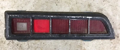 Conjunto de luz trasera derecha Ford Torino Fairlane 1970-71 usada  Foto 1 de 4