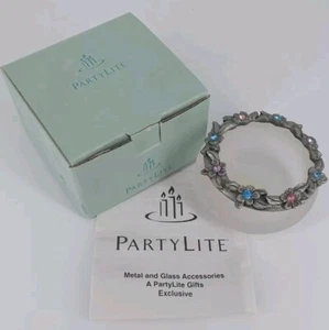 PartyLite Hydrangea Wreath Tealight Frosted Glass Candle Holder #P7276 - Picture 1 of 6