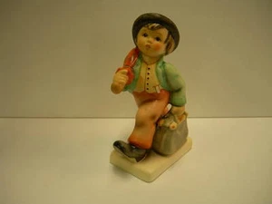 GOEBEL HUMMEL 11 2/0 MERRY WANDERER  LEIPZIG FAIR COMMEMORATIVE! RARE FIND! - Picture 1 of 5