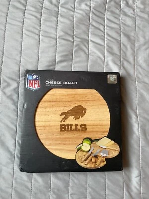Juego de herramientas y tabla de queso Buffalo Bills Circo Foto 1 de 4