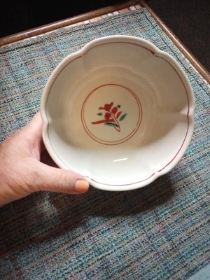 Japanese Porcelain Large Bowl Vtg Pottery White Red Obachi Floral - Image 1 of 4