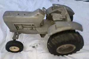 ERTL Vintage FORD 8600 / 9600 Series Tractor No Paint - Picture 1 of 7