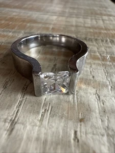 Anello NH Acciaio Inox Tensione Principi Taglio Pietra Diamante Misura 10-11 - Foto 1 di 6