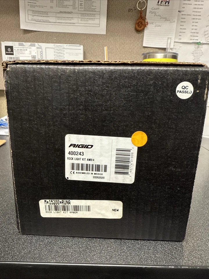 Rock Light Kit Amber Set of 4 Lights A-Series RIGID Industries - Image 1 of 2