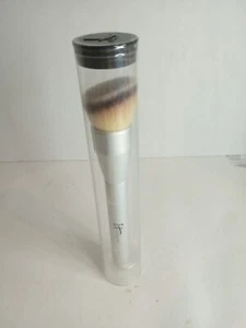 It Cosmetics Heavenly Angled Buffing Foundation Brush NEW Sealed Pkg - Picture 1 of 5