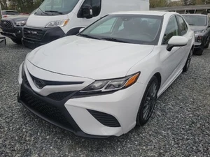 2020 Toyota Camry SE - Picture 1 of 12