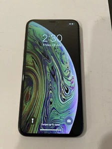 Apple iPhone X - 512GB - Black - Fully Functional, Cracked Screen - Picture 1 of 11