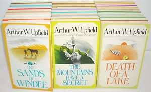 ARTHUR W. UPFIELD Paperback Book (Lot of 23) Scribner Crime Detective Bonaparte - Imagen 1 de 13