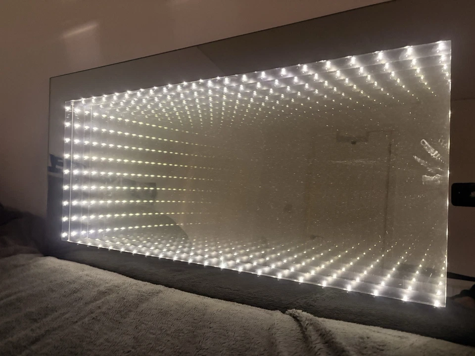 Large LED Infinity Mirror 120cm x 60cm x 4cm Wall Mounted - Image 1 of 4