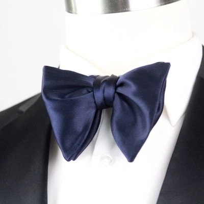 Camellucci Men's Self-tied Bow Tie Big Butterfly Navy Charmeuse 100%Silk S722 - Image 1 of 4