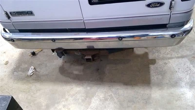 Parachoques trasero cromado con asistencia de estacionamiento para camioneta Ford E150 07-14 100864 Foto 1 de 4