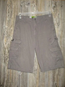 Boys Lee Dungarees Loose Sure 2 Fit Gray Cargo Shorts Size 18 Regular Msr 30x12 - Picture 1 of 10