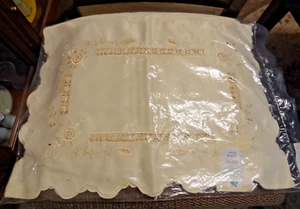 Mr. Tablecloth Rectangular Ivory Micro-Fiber Placemats & Napkins NIP - Picture 1 of 6