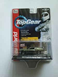Auto World 1971 Ford Mustang Mach 1 Green Boss 351 mit Koffer 1/64 NOS Neu in OVP Top Gear - Bild 1 von 4