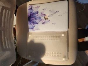 13” Hardshell Case for MacBook Air 2020 - White/ Purple - Picture 1 of 2