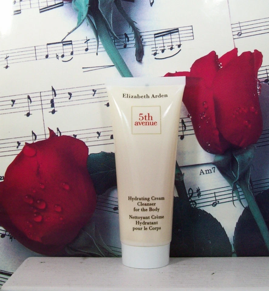 伊丽莎白雅顿 5 号 Avenue 保湿洁面乳 3.3 FL. OZ. 全新无标签 — 第 1/1 张图片