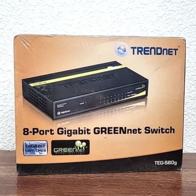 TRENDnet TE100-S8 8-Port 10/100 Fast Ethernet Network Switch New Sealed - Image 1 of 4