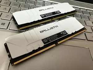 Crucial Ballistix BL2K8G36C16U4W 2x8 GB 3600 MHz CL16 UDIMM DDR4 memoria desktop - Foto 1 di 3