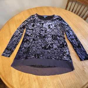 Simply Vera, Vera Wang Whimsigoth Velvet Burnout Top Size Medium, Periwinkle - Bild 1 von 12