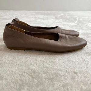 Everlane The Italian Leather Day Glove Flats Women 6.5 Mocha Brown Shoes Italy - Picture 1 of 13