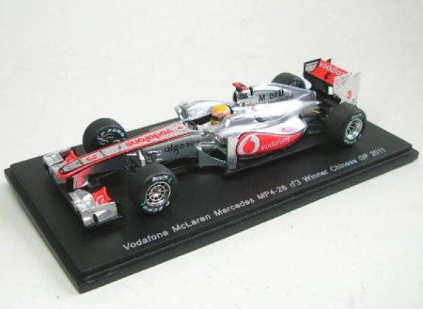 McLaren Mercedes MP4-26 No. 3 L. Hamilton Winner Chinese GP 2011 in OVP mit Acry - Bild 1 von 1