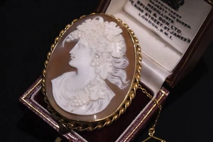 Fine Antique 9k Gold Goddess flora carved Shell Cameo Brooch - Picture 1 of 7