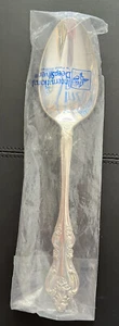 NIP~Vtg.International Deep Silver ORLEANS Silver Plate 1964 Solid Serving Spoon - Picture 1 of 5