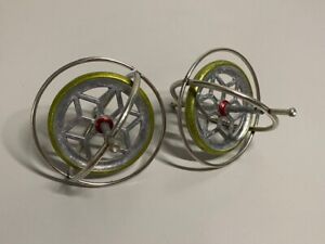 2 jouets Gyroscope Spinning Top