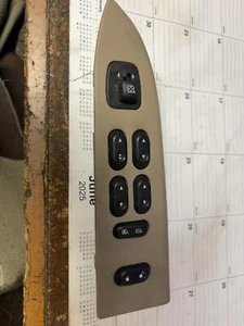 Door Switch Front GRAND MARQUIS 03 04 05 06 07 08 - Picture 1 of 4