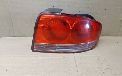 2004 HYUNDAI SONATA QUARTER MOUNTED Tail Light Lamp RIGHT SIDE - Image 1 of 4