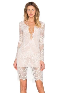 STYLESTALKER ~ New! Size XS ~ $189. Blanc Lace ISLAND OF LOVE Revolve Dress c28 - Picture 1 of 10
