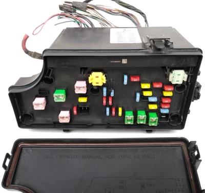 68048117AA Jeep 2008 2009 Patriot Compass Dodge Caliber Fuse Box Relay TIPM D12 - Image 1 of 4
