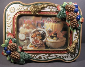 Cornice portafoto Fitz and Floyd Holiday in ceramica 3D pigne per 4" x 6" PULITA - Foto 1 di 9