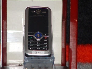 Teléfono celular usado AT&T Motorola C1681 (para repuestos) - Imagen 1 de 4