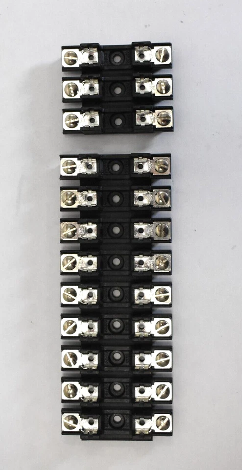 Bussmann S8000 Bussman Block of 8 Fuse Holder