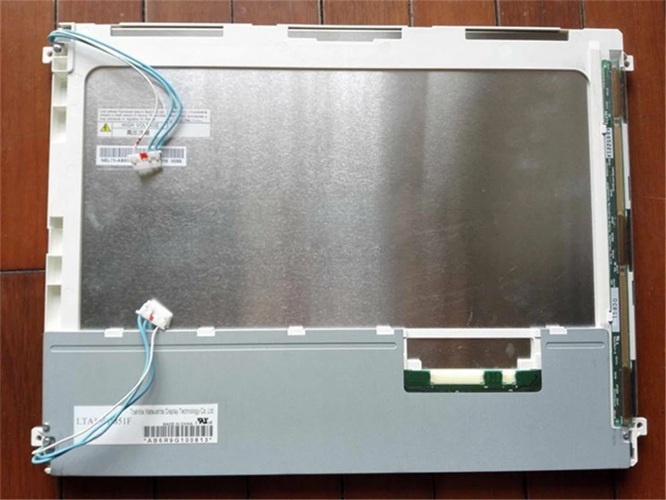 ONE Toshiba LTA150B851F 15.0" 1024×768 Resolution LCD Screen Panel - Image 1 of 1