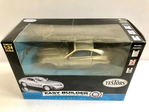 Testors 1/24 scale Easy Builder Silver Series Model Kit - CHRYSLER CROSSFIRE - Picture 1 of 7