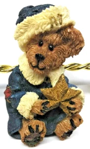 Vintage BOYD'S BEAR ANGEL W/ STOCKING CAP HOLDING A STAR LAPEL PIN BROOCH - Picture 1 of 7
