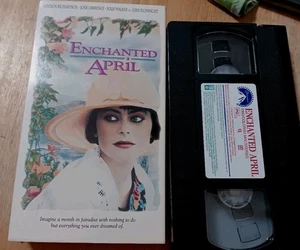Verzauberter April (VHS 1992) spielt gut - Bild 1 von 2