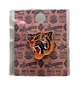 PIN DE BÉISBOL JAPONÉS OSAKA TIGERS - Imagen 1 de 1
