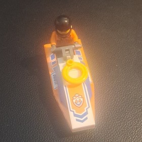 LEGO CITY Surfer Rescue 60011 Complete Set with Minifigure Coast Guard