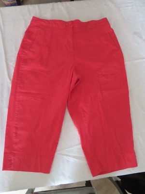 Calça Capri Feminina Fashion Bug Stretch Vermelha Cáqui Tamanho 18W - Imagem 1 de 4