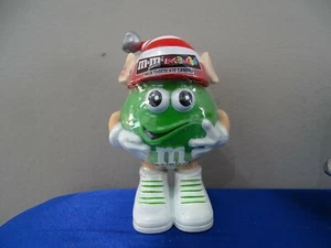M&M's Minis Personaggi Elfo di Natale - Verde con Cappello Corto I3 - Foto 1 di 2
