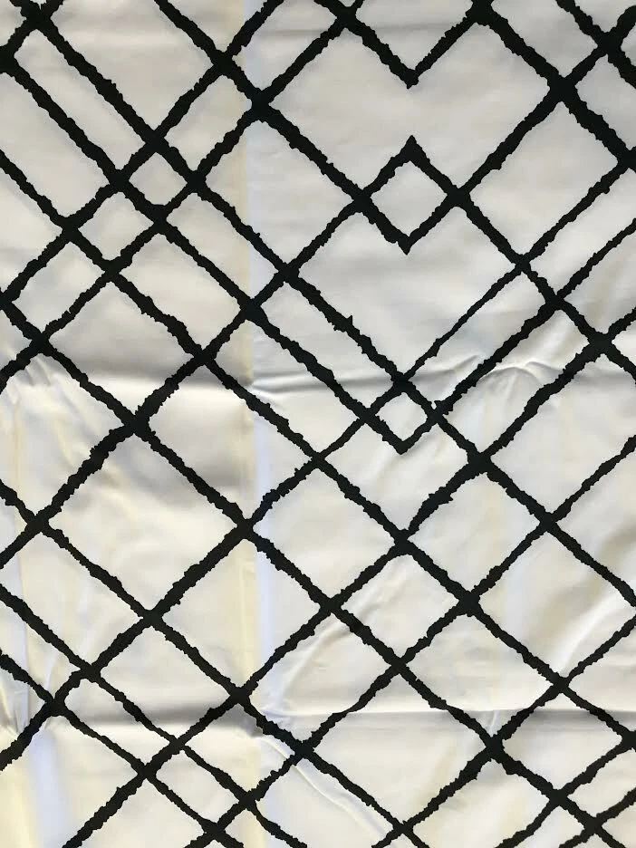 Crate & and Barrel INTERSECT BLACK TABLECLOTH- Criss Cross Grid- 60" x 90" -NWOT - Image 1 of 2